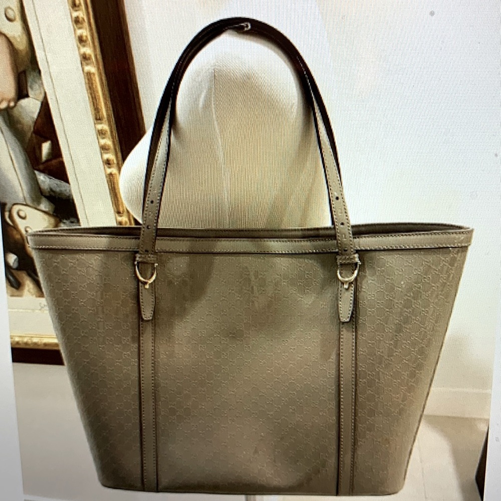 Gucci Tote Bag Patent Leather Gray Gucciisma Logo Printed